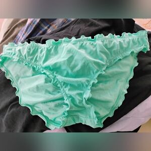 Ruffled Mint Green Victoria Secret Bikini Bottoms Sz L